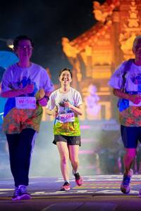 BIB: 504, 064
                            <button type="button" onclick="openModal(22478569)" class="btn btn-primary btn-sm float-right btn-popup" data-toggle="modal" data-target=".modal-high-quality">
                        <i class="fas fa-shopping-cart"></i> Add to Cart
                    </button>
                                            <button type="button" onclick="isThisMe(22478569, true)" class="btn btn-success btn-sm float-right btn-popup btn-isme hidden" data-toggle="tooltip" data-placement="bottom" title="นี่คือรูปของคุณใช่ไหม คลิกที่นี่เพื่อเอาเข้าอัลบั้ม">
                        <i class="fas fa-plus"></i> Add to album
                    </button>
                    <button type="button" onclick="isThisMe(22478569, false)" class="btn btn-warning btn-sm float-right btn-popup btn-isnotme hidden">
                        <i class="fas fa-ban"></i> Remove from album
                    </button>